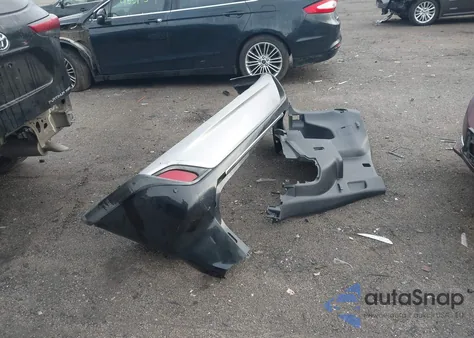 2022 Toyota Highlander Platinum z USA, uszkodzony, nr VIN 5TDFZRBH0NS226809